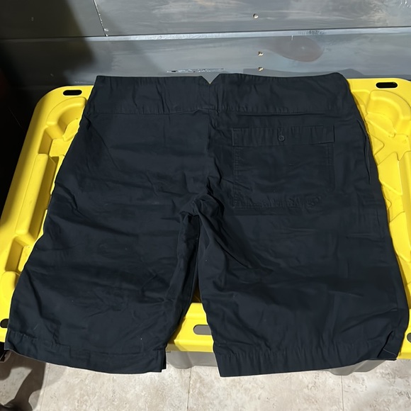 Nike 7” inseam capri shorts - Picture 4 of 4